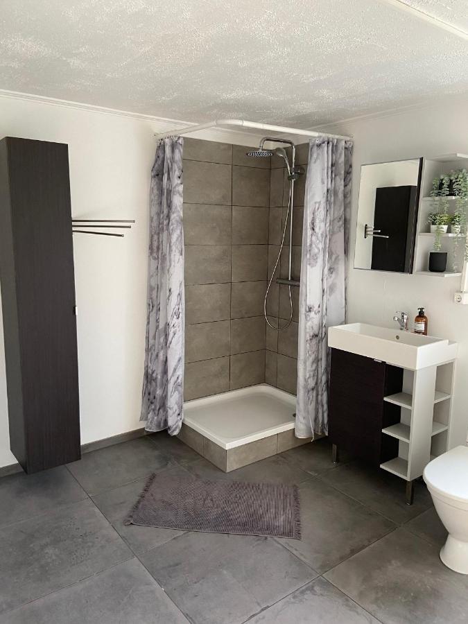 The Little Guesthouse Downtown - Keflavik Airport Екстериор снимка