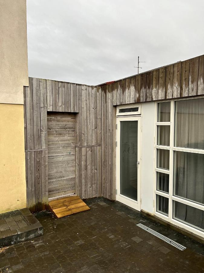 The Little Guesthouse Downtown - Keflavik Airport Екстериор снимка